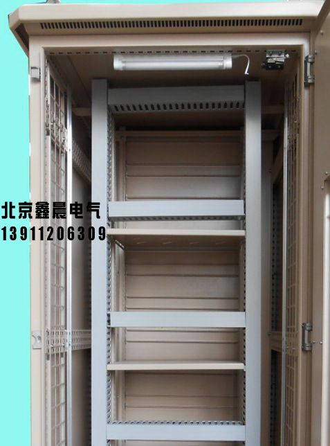 戶外雙層保溫機(jī)柜。4.jpg